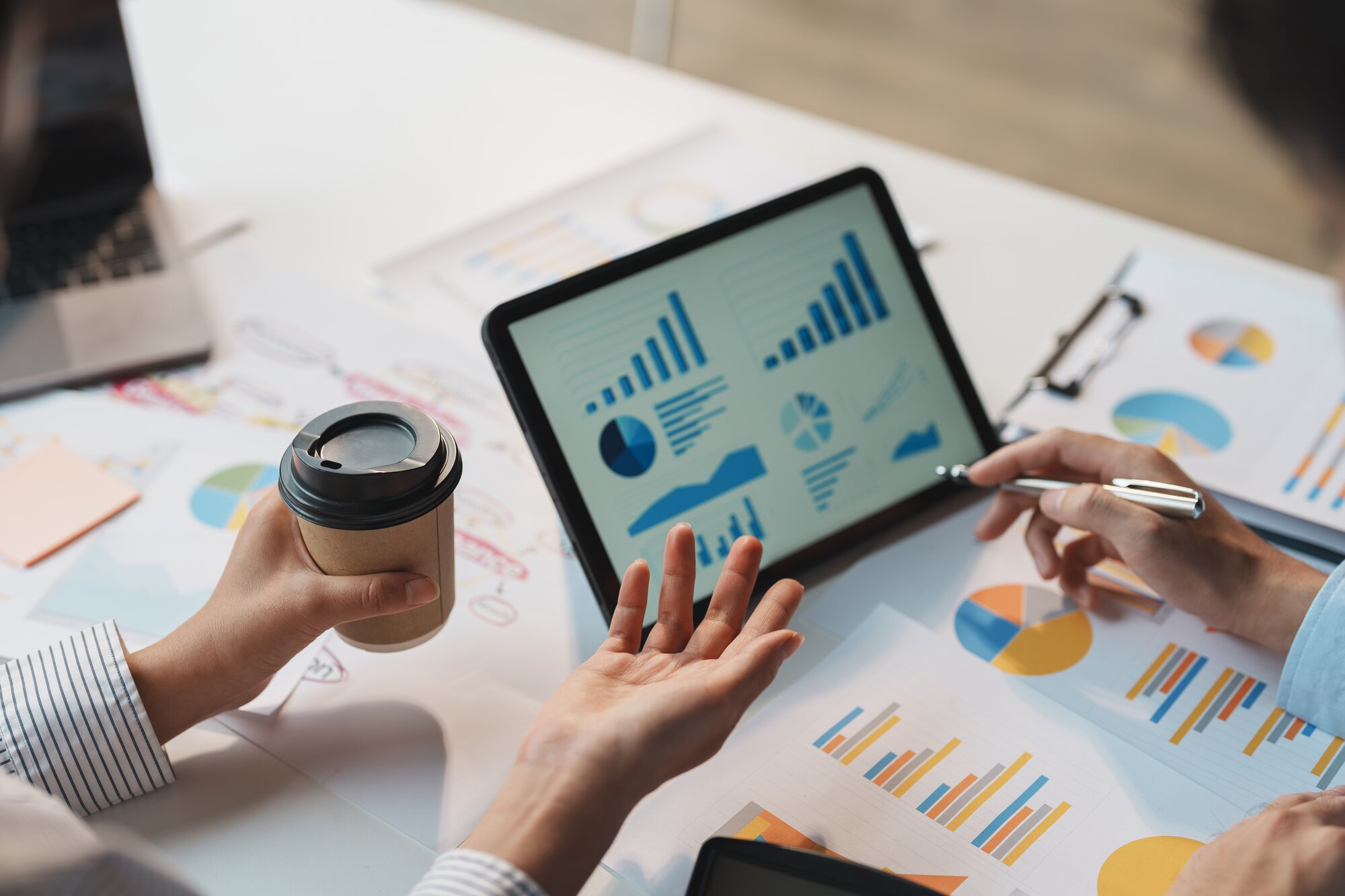How Healthcare Staffing Agencies Help Reduce Burnout and Overtime Costs