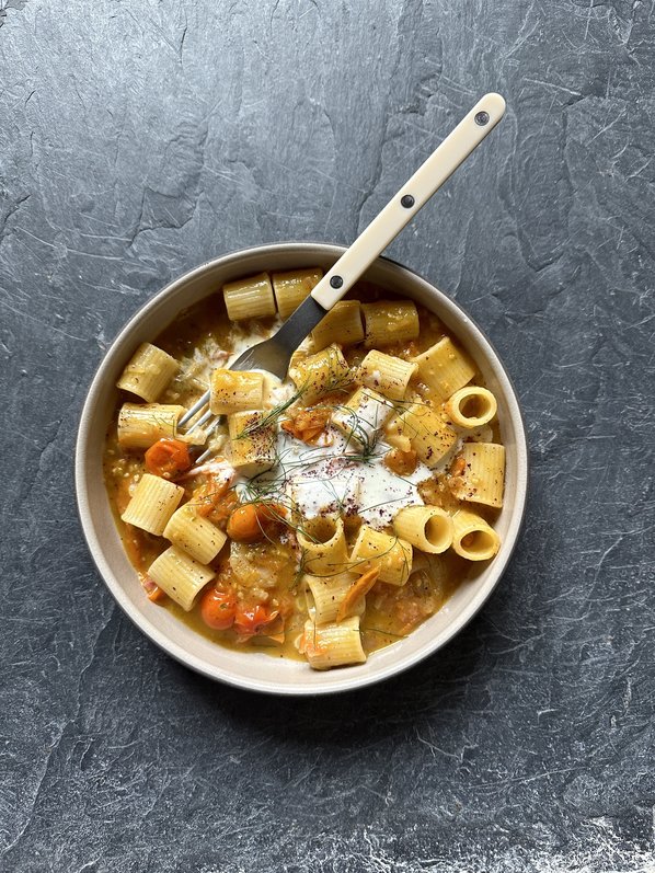 Zesty Sungold and Fennel Mezzi Rigatoni Pasta | EyeSwoon