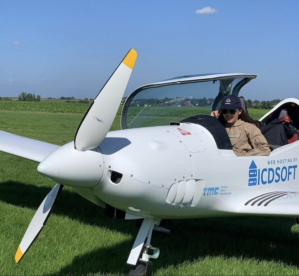 Zara Rutherford, 19, Is Flying Solo Around the World Right Now | Free ...