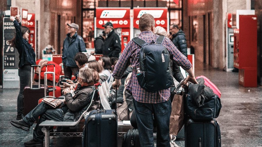 Luggage Storage a guide for a bagfree trip to Porto
