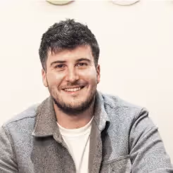 Robin Tussiot headshot